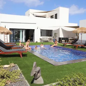 Koa - Riders Surf N Bike Bed & Breakfast Roque